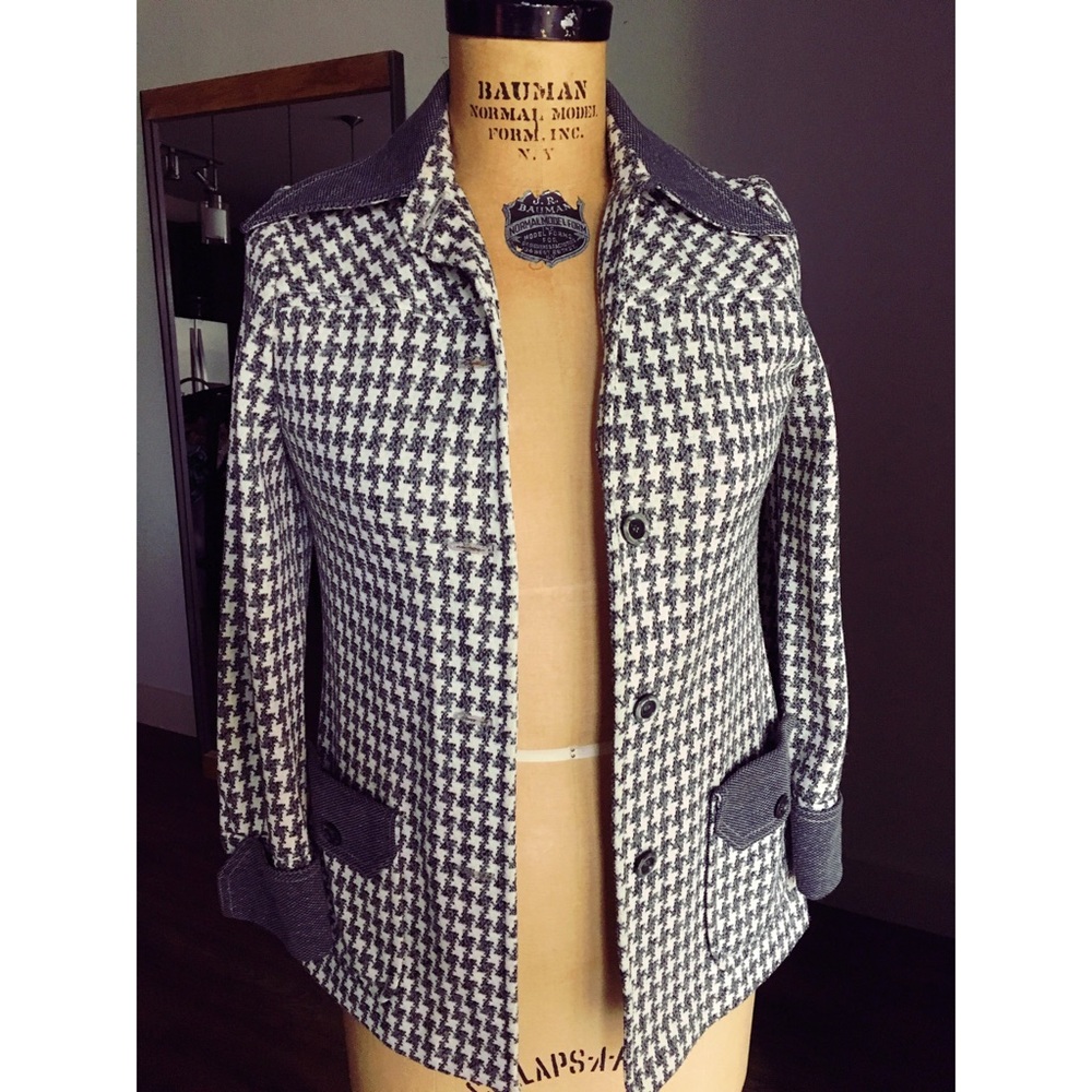 COPY - Amazing! Vintage 1960's houndstooth blazer